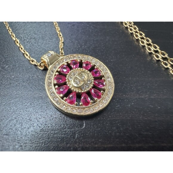 Christian Dior Stamped CD Authentic Magenta Crystals Medallion Necklace Chai - Picture 6 of 16